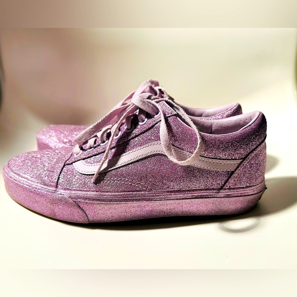 M 7.5/W 9 lavender glitter Vans